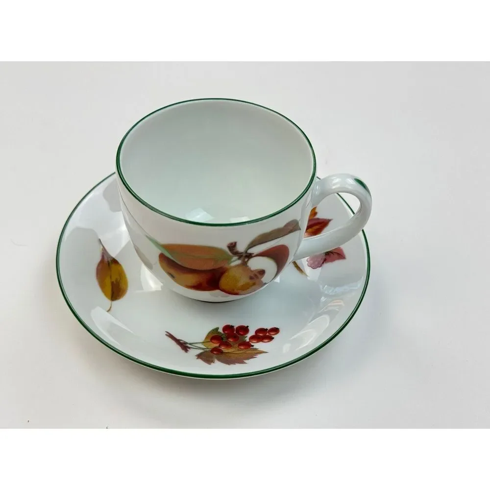 Royal Worcester Evesham Vale 5 Piece Place Setting NEW Fine English PorcelainTea